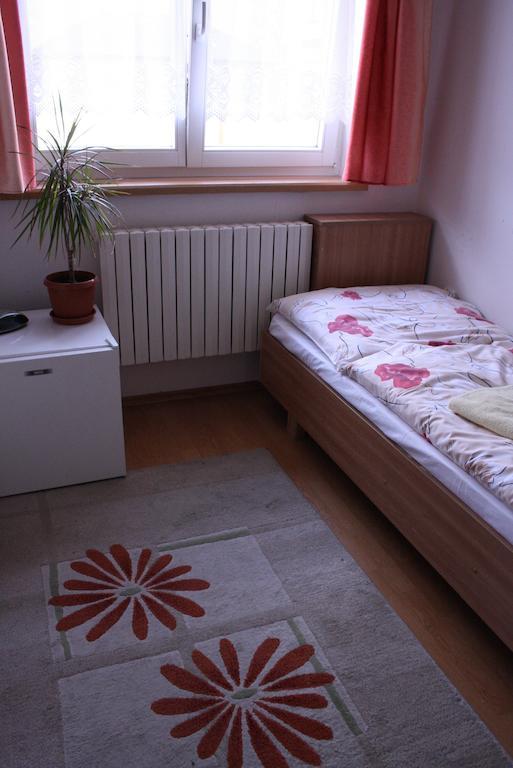 Penzión Koras Vrútky Quarto foto